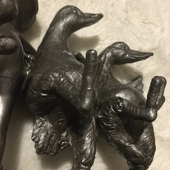 Can-Can Line Gunmetal Grey Frog + Ducks in A Row Garden Statue - Picture 7 of 12